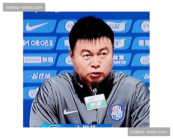 津门虎主场闷平铜梁龙，于根伟新援谢蒂内格劳与体系难适配